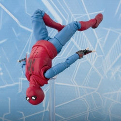 Spider-Man Home Suit + Wall - S.H.Figuarts